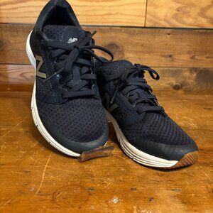 Women's/Youth Navy Blue New Balance Sneakers Women's Size 5.5